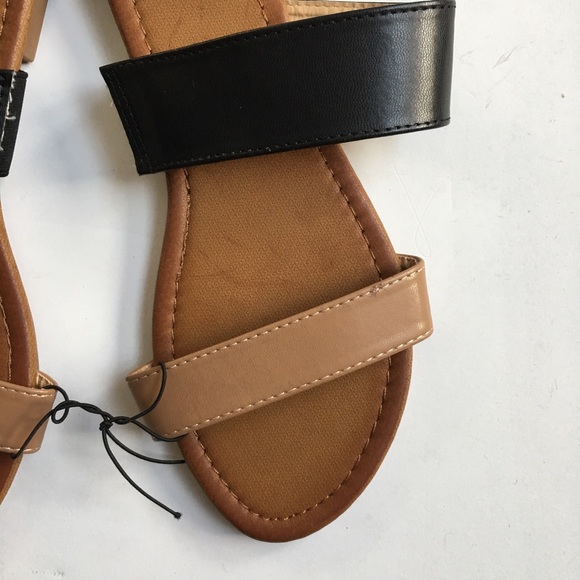 Envision Studio Black Tan Slide Sandals New - Picture 3 of 5